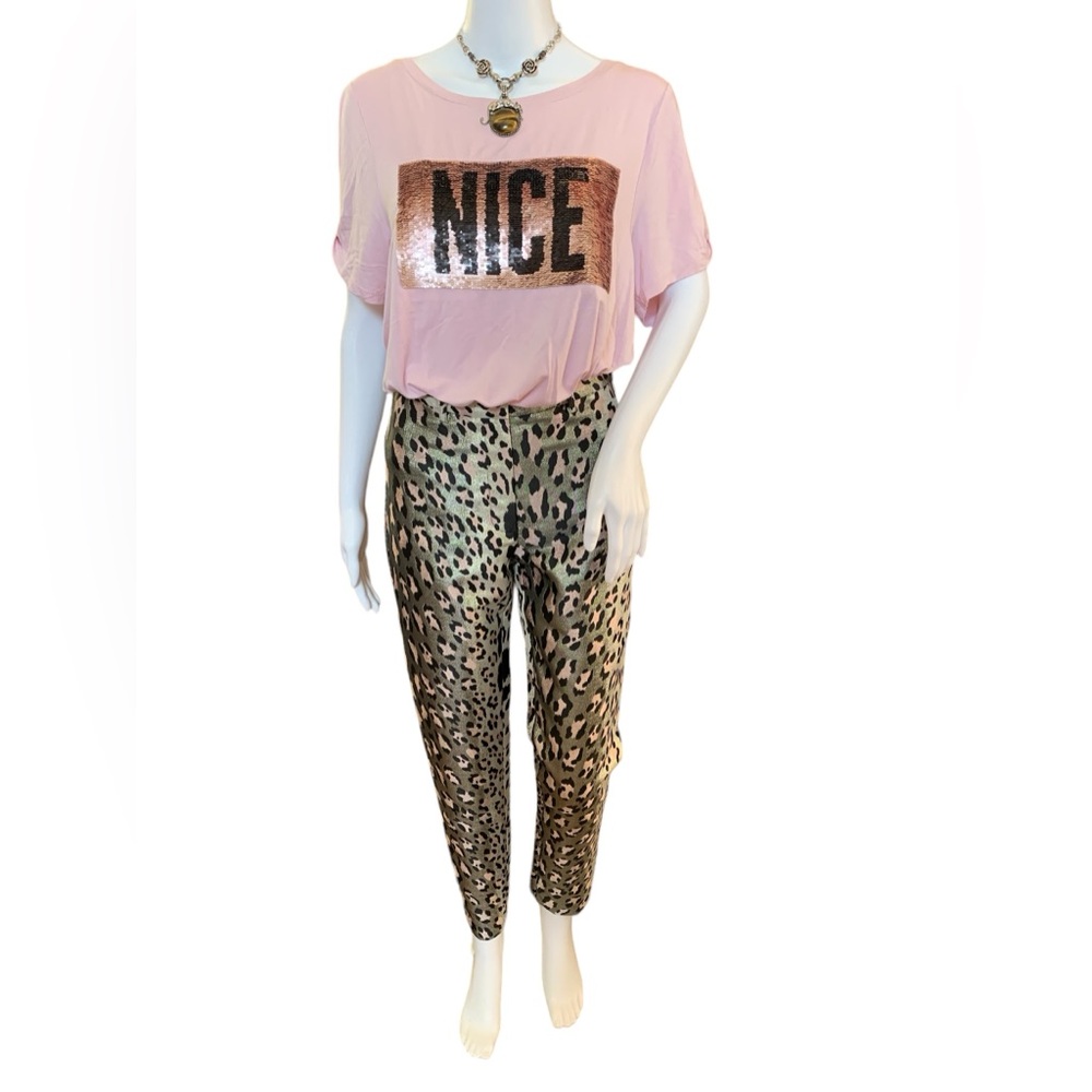Julie Brown NWOT gorgeous leopard print metallic pants, size 0